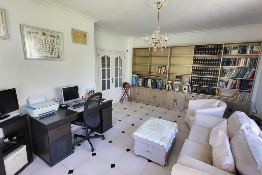 R5106082-Villa-For-Sale-Elviria-Detached-4-Beds-324-Built-15