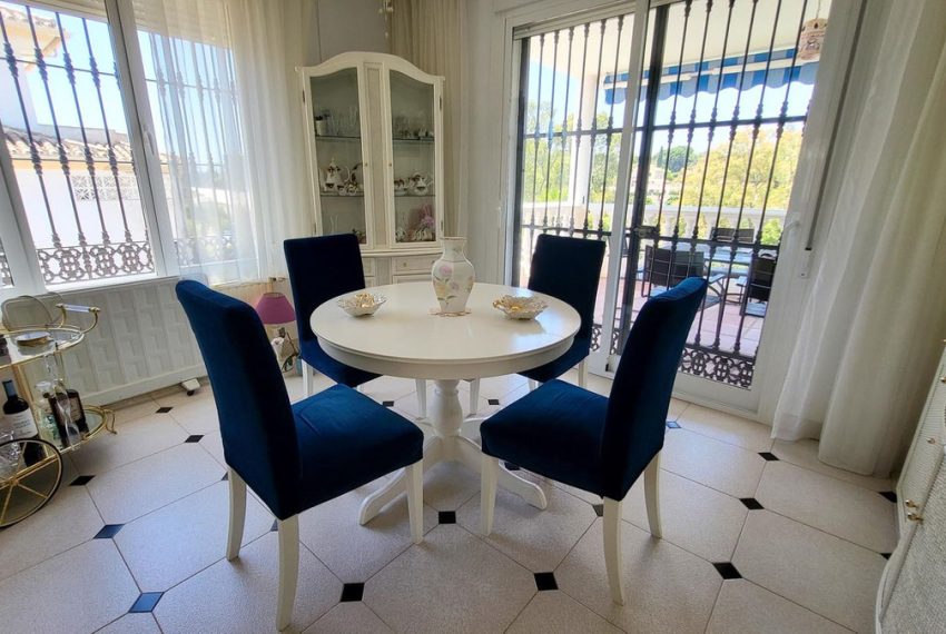 R5106082-Villa-For-Sale-Elviria-Detached-4-Beds-324-Built-5