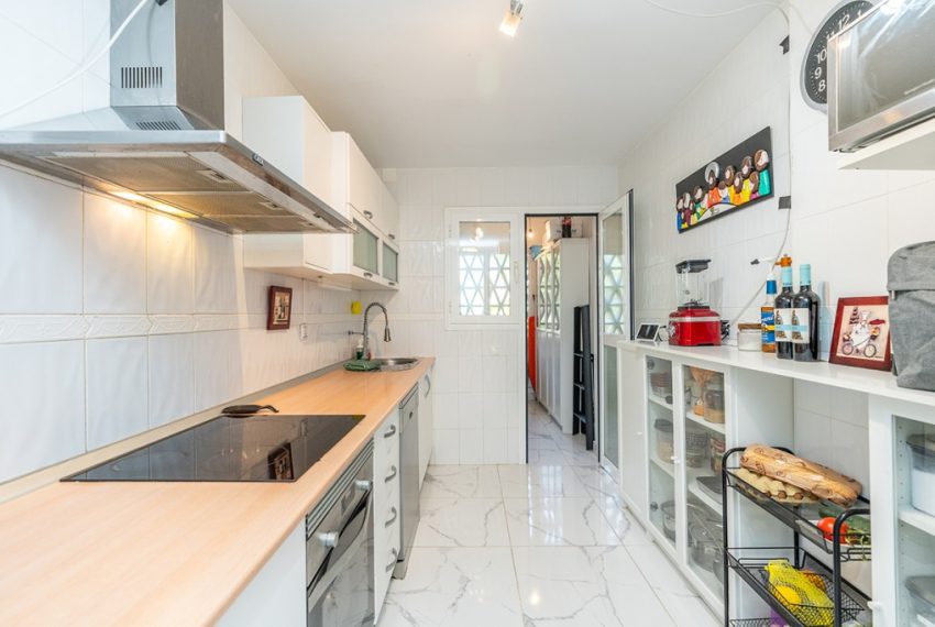 R5106193-Apartment-For-Sale-Marbella-Ground-Floor-3-Beds-111-Built-2