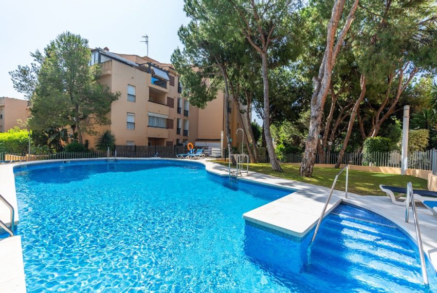 R5106193-Apartment-For-Sale-Marbella-Ground-Floor-3-Beds-111-Built