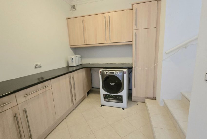 R5107366-Villa-For-Sale-Calahonda-Detached-4-Beds-310-Built-14