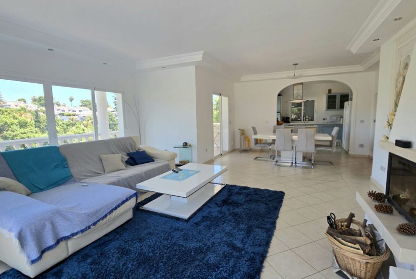 R5107366-Villa-For-Sale-Calahonda-Detached-4-Beds-310-Built-4