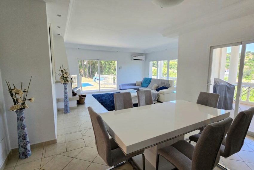 R5107366-Villa-For-Sale-Calahonda-Detached-4-Beds-310-Built-5