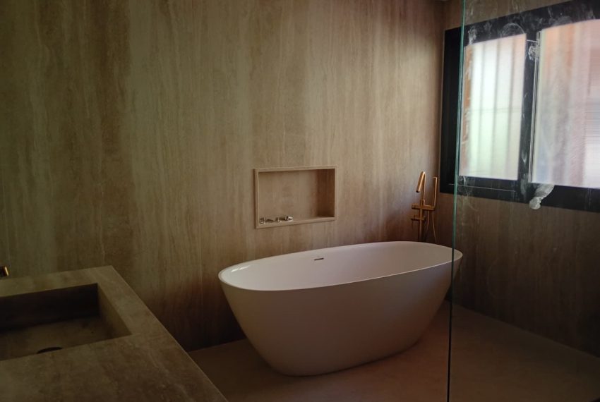 R5107912-Apartment-For-Sale-Nueva-Andalucia-Middle-Floor-3-Beds-180-Built-3