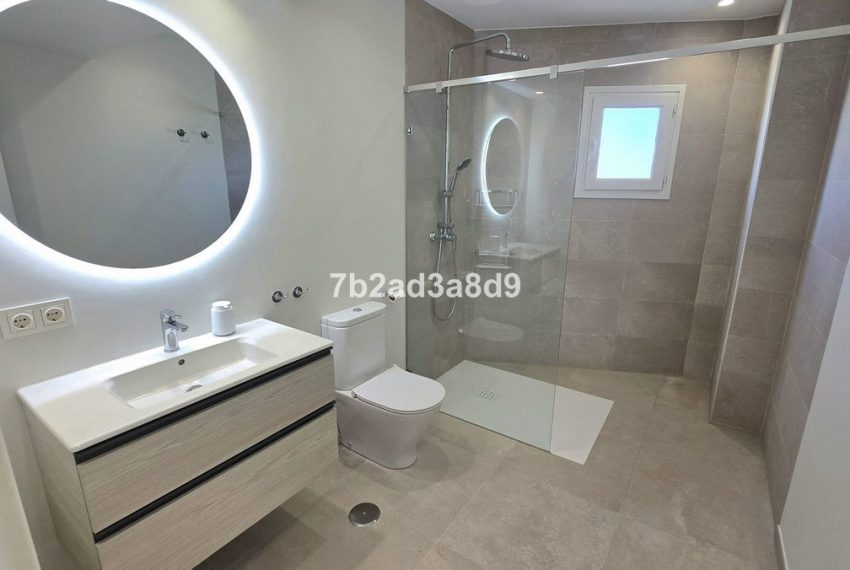 R5108839-Apartment-For-Sale-San-Pedro-de-Alcantara-Penthouse-4-Beds-230-Built-12