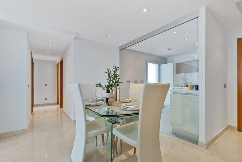 R5108869-Apartment-For-Sale-Marbella-Penthouse-3-Beds-114-Built