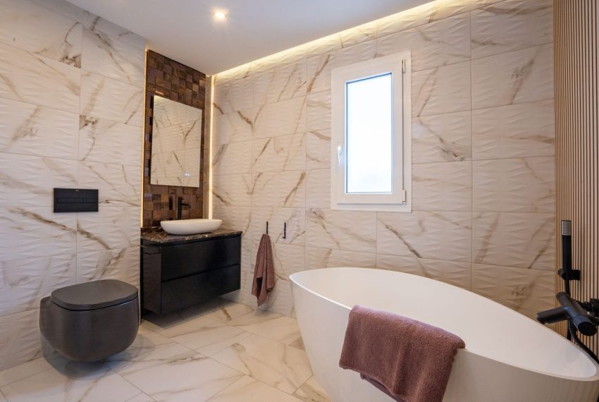 R5109568-Apartment-For-Sale-Estepona-Penthouse-2-Beds-101-Built-18