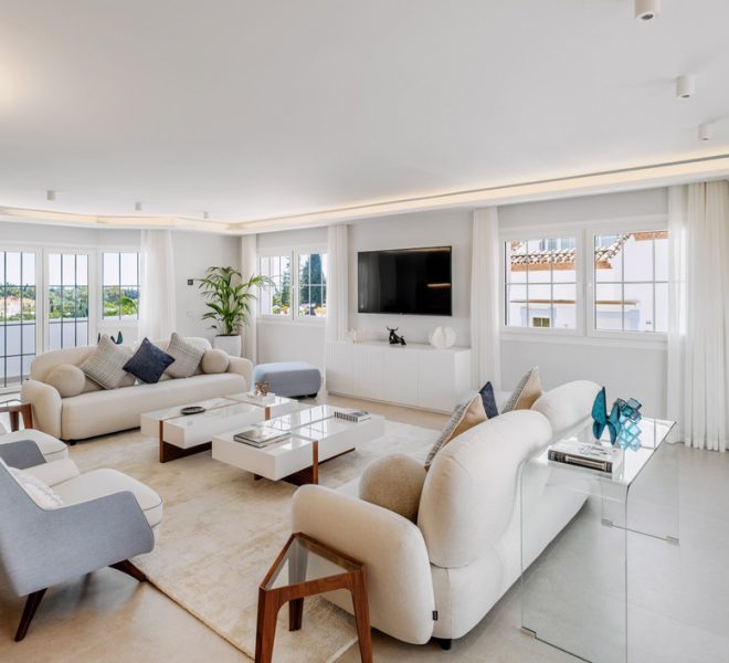 R5109646-Image 1-Penthouse Duplex - 5 Beds - 389 Built