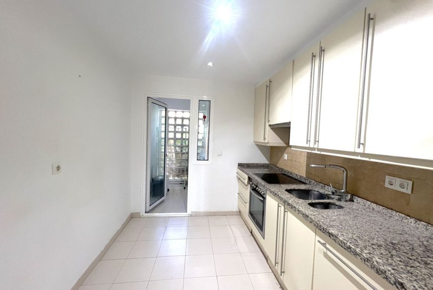R5109889-Apartment-For-Sale-Nueva-Andalucia-Middle-Floor-2-Beds-118-Built-3
