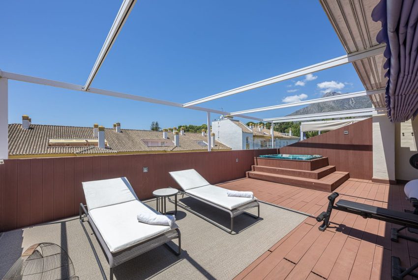 R5110753-Apartment-For-Sale-The-Golden-Mile-Penthouse-Duplex-4-Beds-307-Built-6