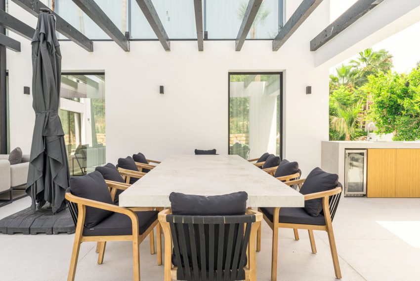 R5110936-Villa-For-Sale-Nueva-Andalucia-Detached-4-Beds-360-Built-10