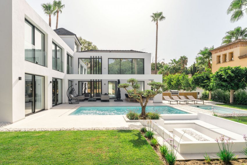 R5110936-Villa-For-Sale-Nueva-Andalucia-Detached-4-Beds-360-Built-14