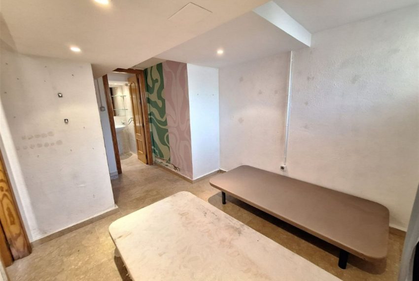 R5111263-Villa-For-Sale-Nueva-Andalucia-Semi-Detached-4-Beds-233-Built-10