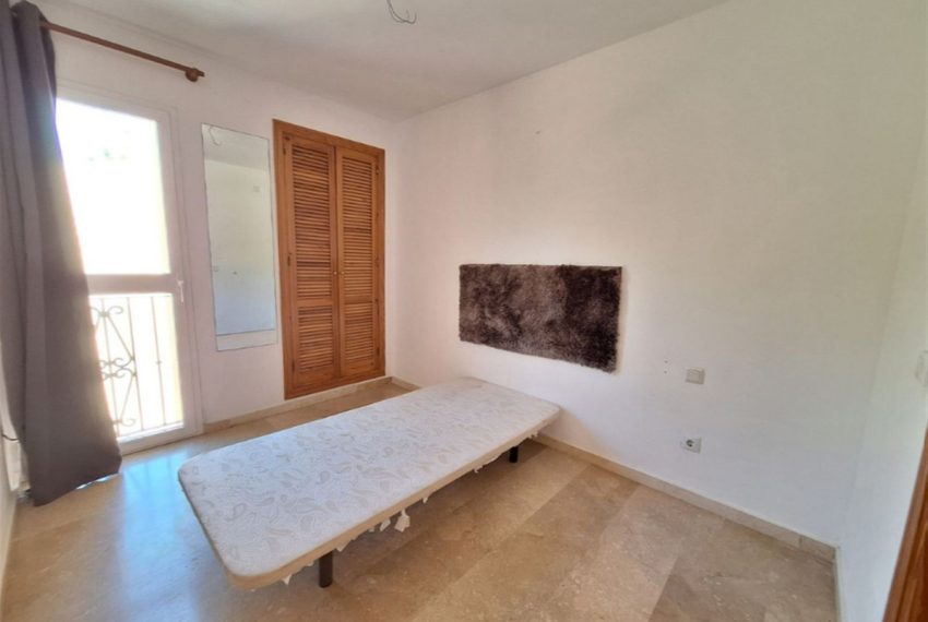 R5111263-Villa-For-Sale-Nueva-Andalucia-Semi-Detached-4-Beds-233-Built-19