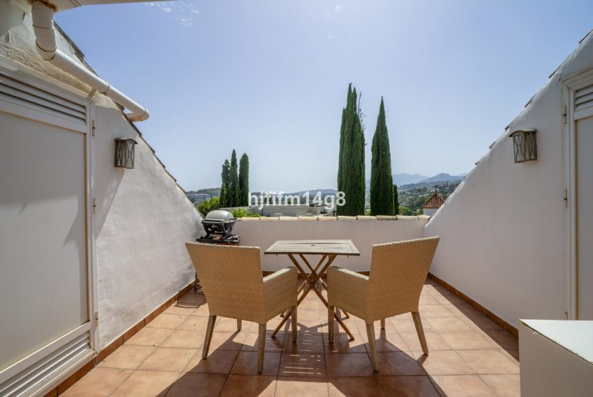 R5111875-Townhouse-For-Sale-Nueva-Andalucia-Terraced-3-Beds-160-Built-12