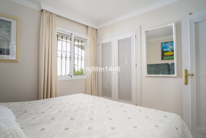 R5111875-Townhouse-For-Sale-Nueva-Andalucia-Terraced-3-Beds-160-Built-16