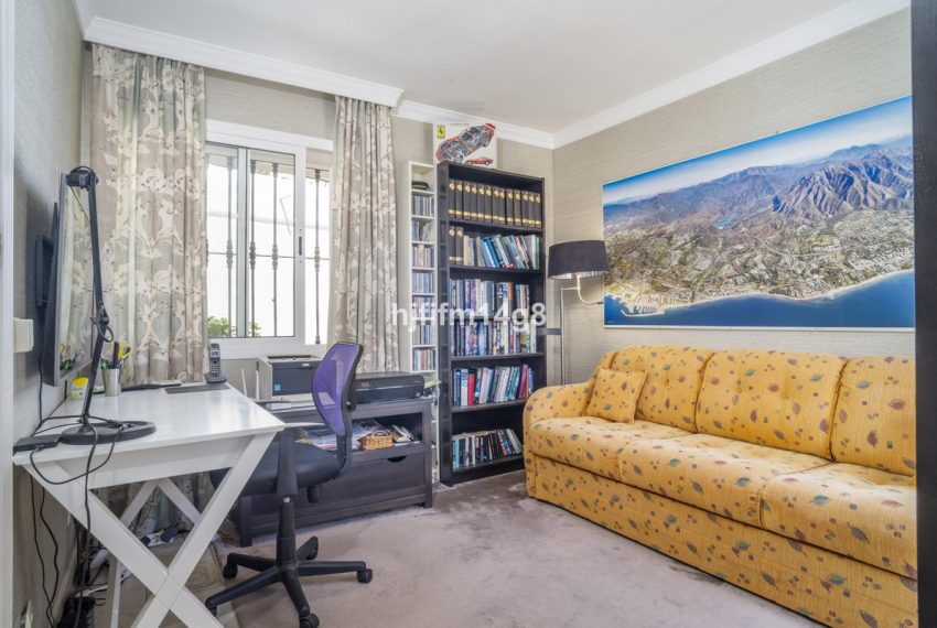 R5111875-Townhouse-For-Sale-Nueva-Andalucia-Terraced-3-Beds-160-Built-17