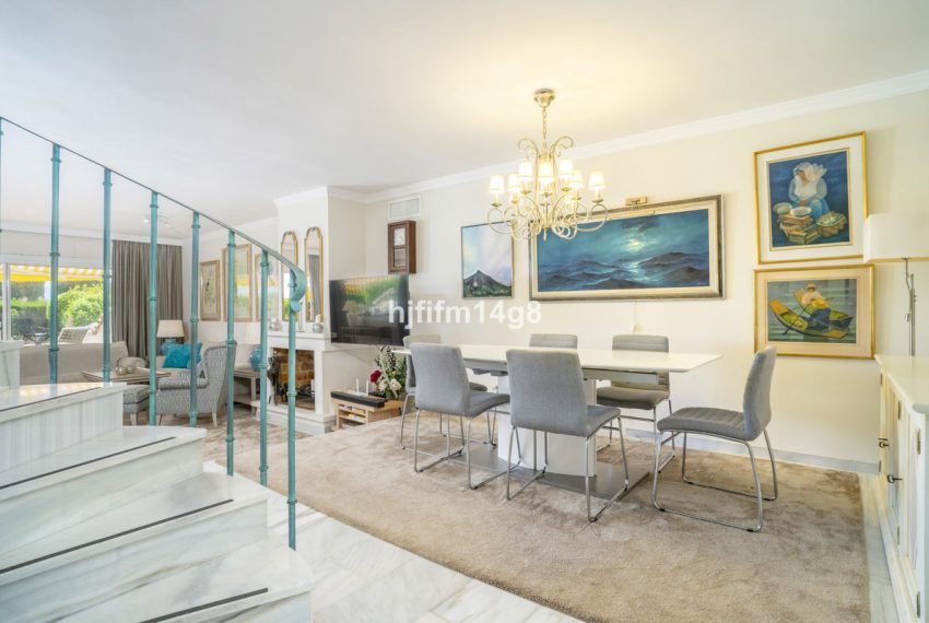 R5111875-Townhouse-For-Sale-Nueva-Andalucia-Terraced-3-Beds-160-Built-5