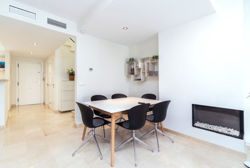 R5115499-Townhouse-For-Sale-San-Pedro-de-Alcantara-Terraced-5-Beds-261-Built-2