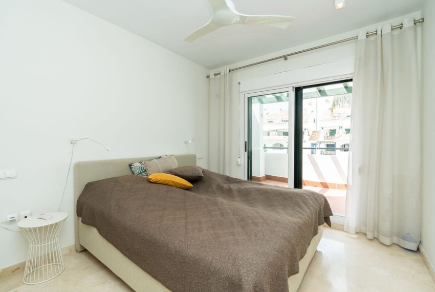 R5115499-Townhouse-For-Sale-San-Pedro-de-Alcantara-Terraced-5-Beds-261-Built-7