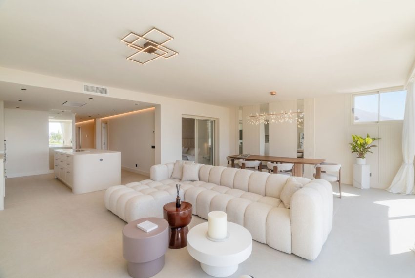 R5115613-Apartment-For-Sale-Nueva-Andalucia-Ground-Floor-3-Beds-170-Built-1