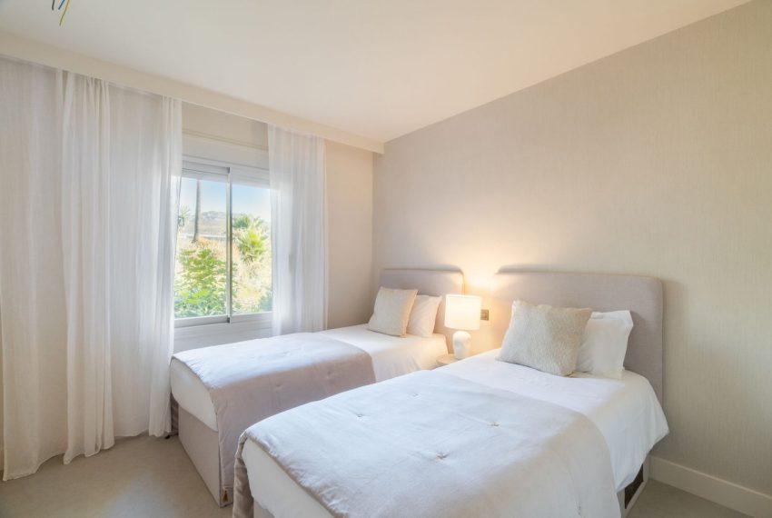 R5115613-Apartment-For-Sale-Nueva-Andalucia-Ground-Floor-3-Beds-170-Built-14