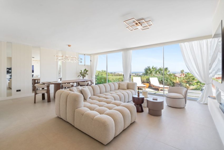 R5115613-Apartment-For-Sale-Nueva-Andalucia-Ground-Floor-3-Beds-170-Built-3