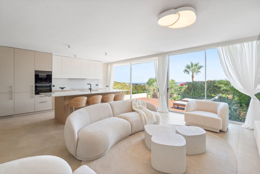 R5116174-Apartment-For-Sale-Nueva-Andalucia-Ground-Floor-3-Beds-175-Built-3