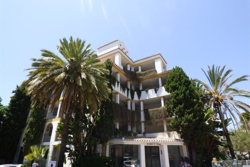 R5116609-Apartment-For-Sale-Marbella-Middle-Floor-2-Beds-76-Built