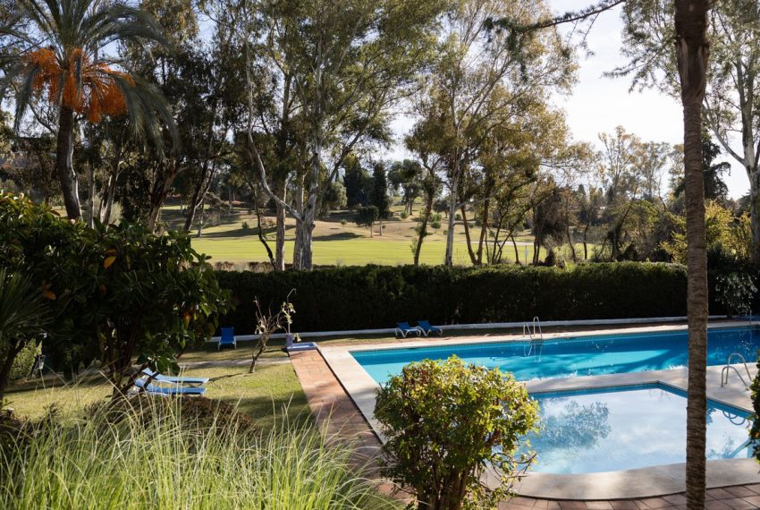 R5117644-Apartment-For-Sale-Nueva-Andalucia-Duplex-4-Beds-221-Built