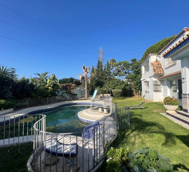 R5117905-Image 1-Detached - 7 Beds - 400 Built
