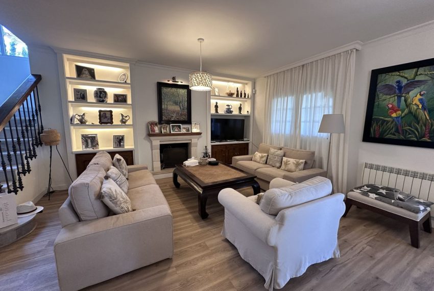 R5117947-Villa-For-Sale-Bel-Air-Detached-3-Beds-210-Built-3
