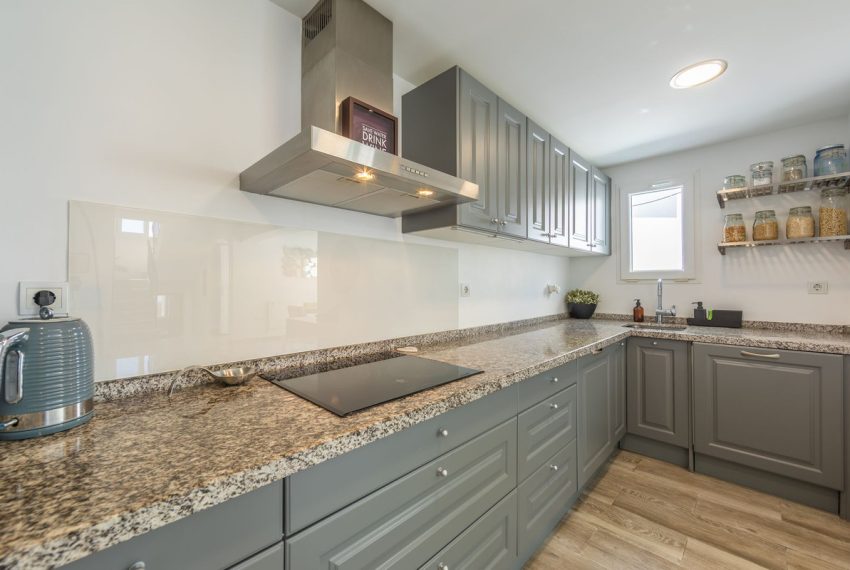 R5118034-Villa-For-Sale-Estepona-Detached-3-Beds-141-Built-3