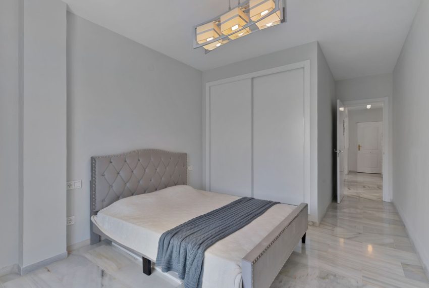 R5119675-Apartment-For-Sale-Bel-Air-Penthouse-3-Beds-153-Built-10