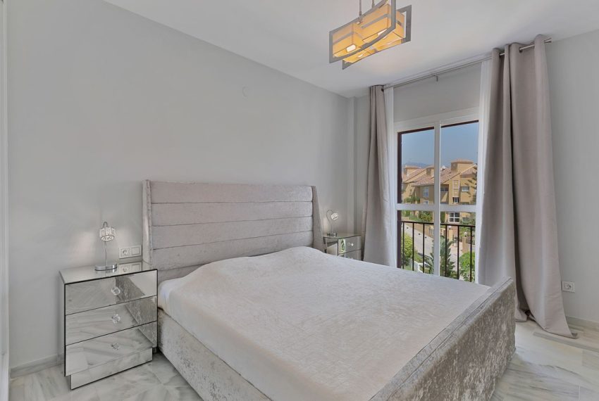 R5119675-Apartment-For-Sale-Bel-Air-Penthouse-3-Beds-153-Built-17