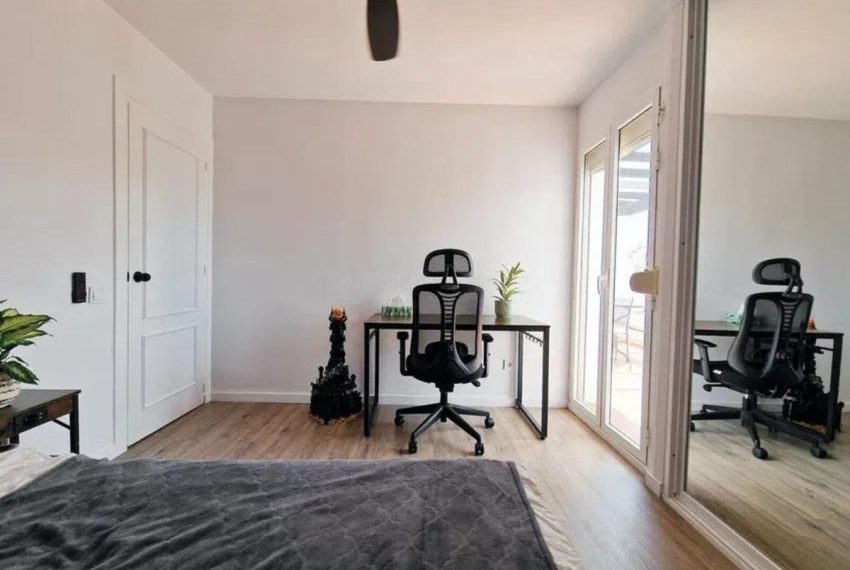 R5119978-Apartment-For-Sale-El-Paraiso-Penthouse-3-Beds-120-Built-17