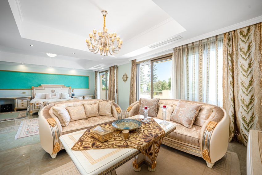 R5120077-Villa-For-Sale-Marbella-Detached-4-Beds-491-Built-9