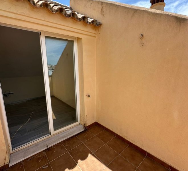 R5120119-Image 1-Semi Detached - 3 Beds - 213 Built