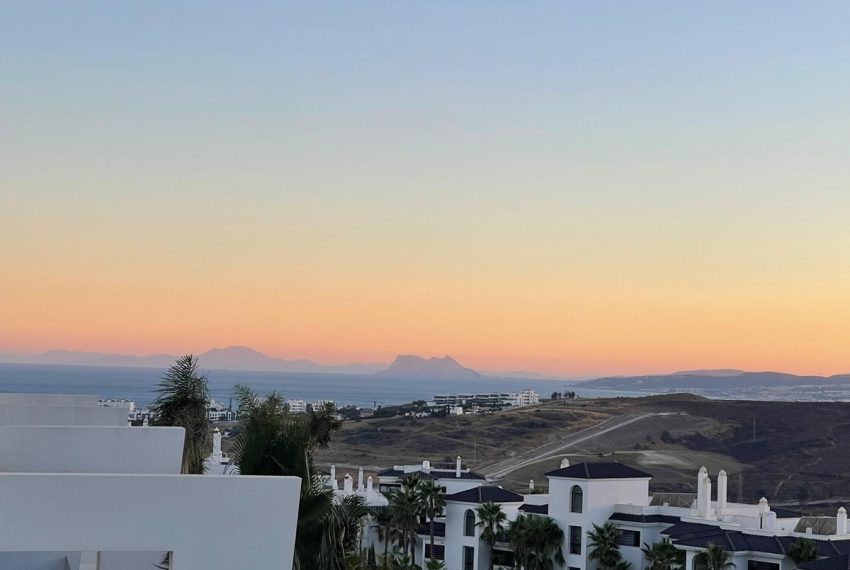 R5121457-Apartment-For-Sale-Estepona-Penthouse-3-Beds-108-Built-1