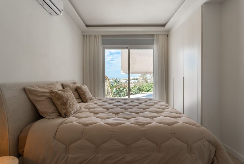 R5121763-Villa-For-Sale-Guadalmina-Alta-Detached-4-Beds-240-Built-18