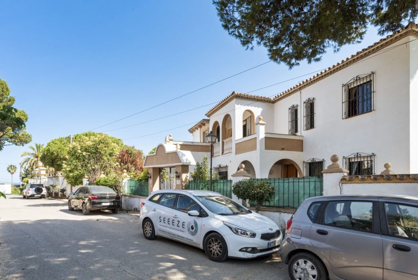 R5124043-Villa-For-Sale-Estepona-Detached-6-Beds-286-Built-1