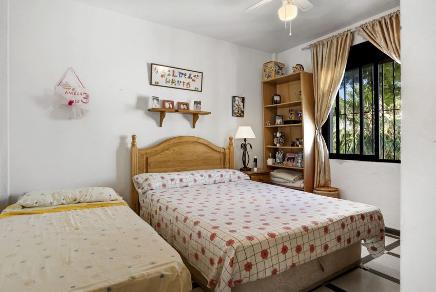 R5124043-Villa-For-Sale-Estepona-Detached-6-Beds-286-Built-14