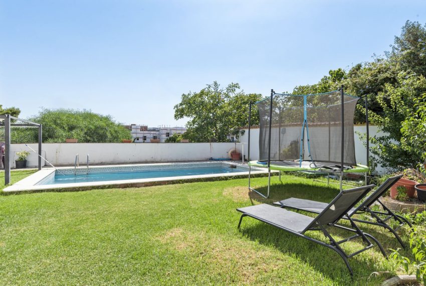R5124043-Villa-For-Sale-Estepona-Detached-6-Beds-286-Built-3