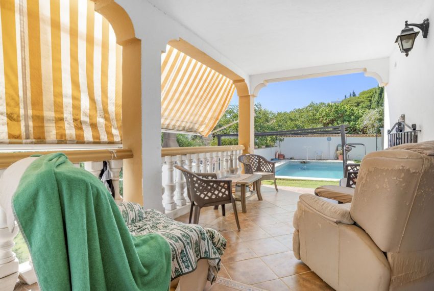 R5124043-Villa-For-Sale-Estepona-Detached-6-Beds-286-Built-4