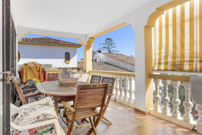 R5124043-Villa-For-Sale-Estepona-Detached-6-Beds-286-Built-5