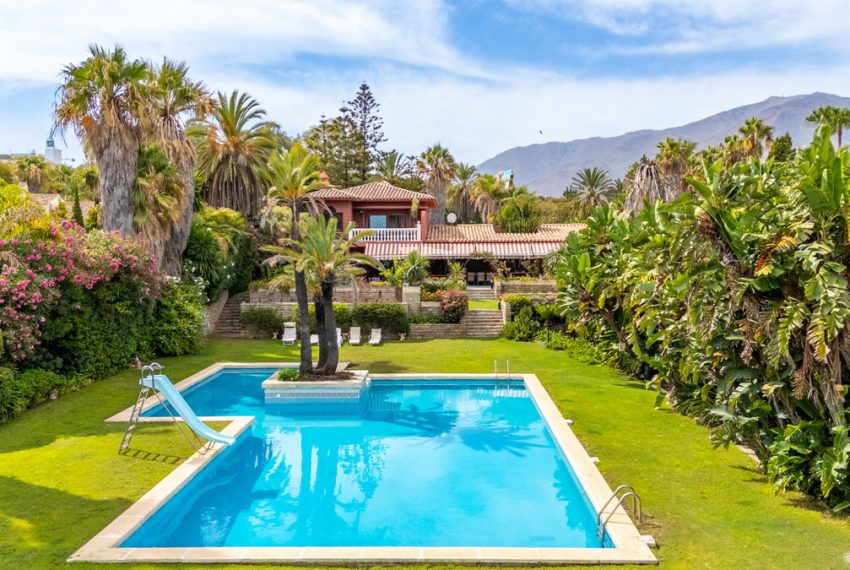 R5125372-Villa-For-Sale-Estepona-Detached-9-Beds-1098-Built-3