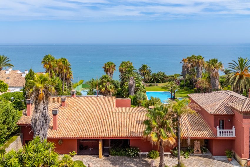 R5125372-Villa-For-Sale-Estepona-Detached-9-Beds-1098-Built-4