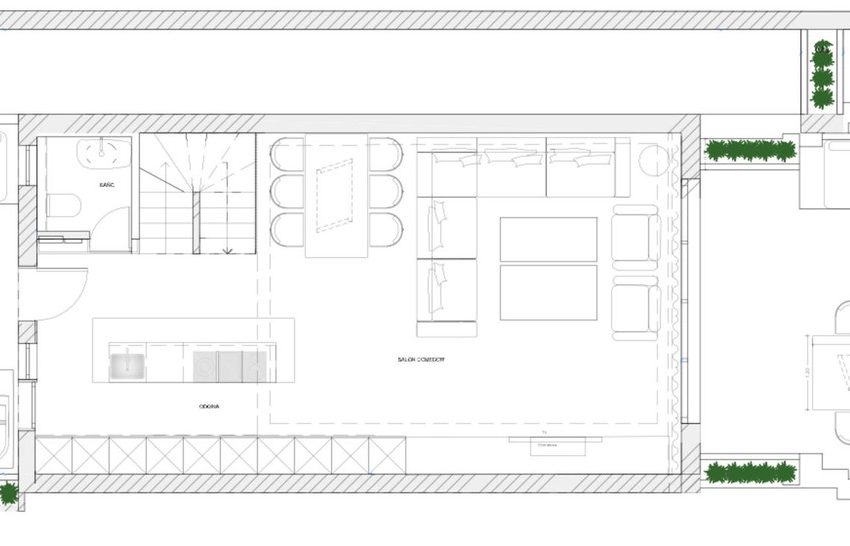 R5126059-Townhouse-For-Sale-The-Golden-Mile-Semi-Detached-4-Beds-280-Built-3