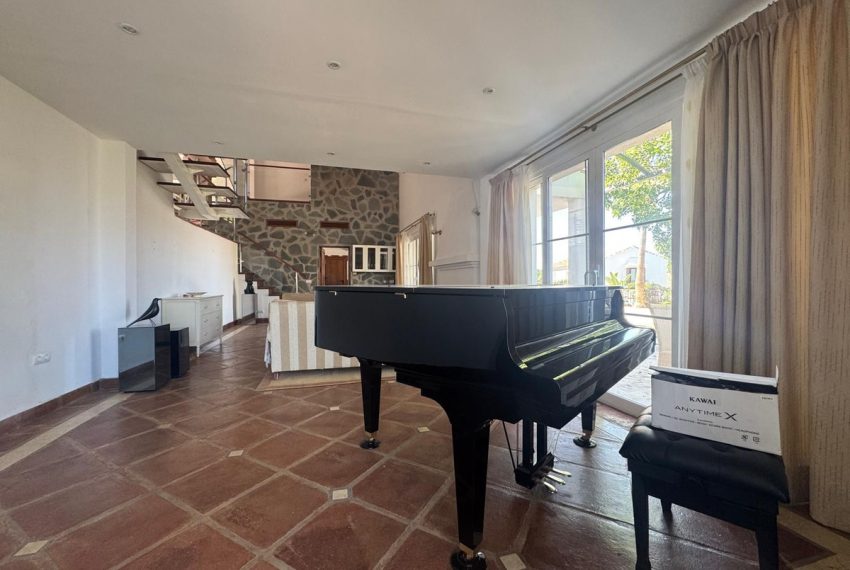 R5126077-Villa-For-Sale-Istan-Detached-3-Beds-257-Built-18