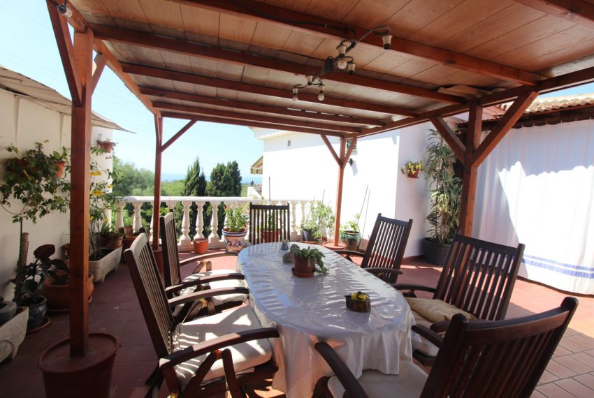 R5126206-Villa-For-Sale-Nueva-Andalucia-Detached-4-Beds-224-Built-1